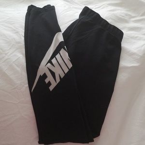 SOLD!! Nike leggings